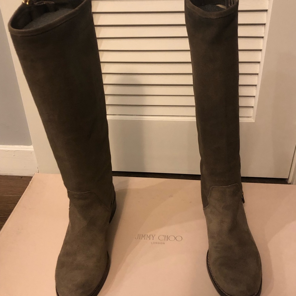 Jimmy Choo “Doreen knee high rigged Suede boot!!